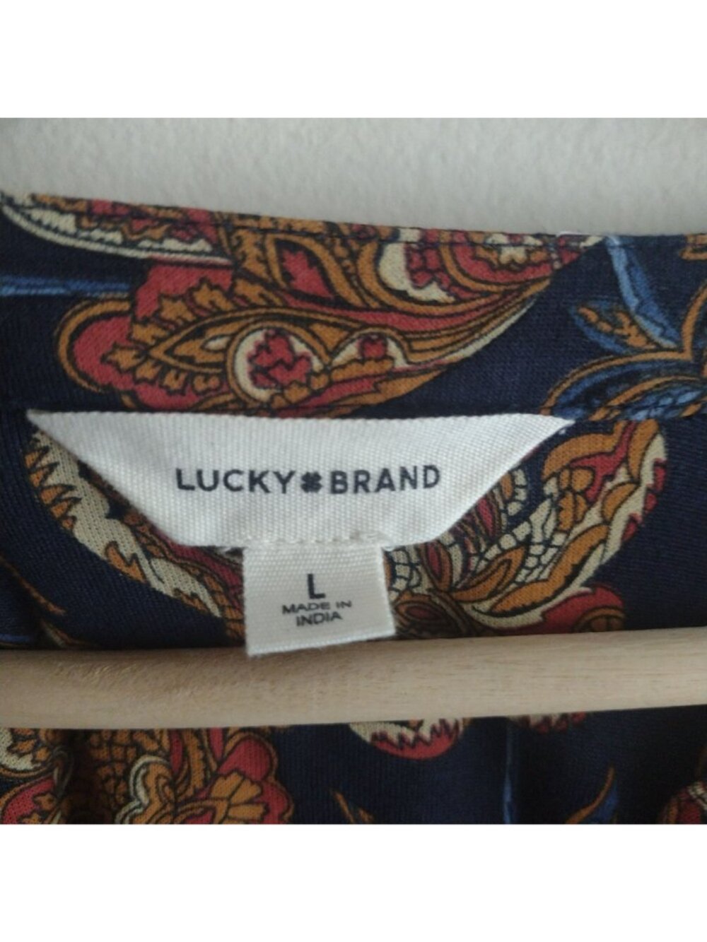 Lucky Brand Floral Blouse L Navy Tan Knit Relaxed Fit Tunic Top - Picture 2 of 9